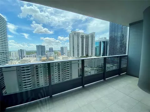 1000 Brickell Plz #2008, Miami, FL 33131