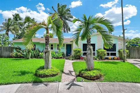 19720 SW 99th Ct, Cutler Bay, FL 33157