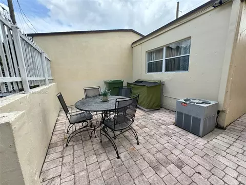 519 E 21st St, Hialeah, FL 33013 photo 17