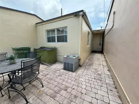 519 E 21st St, Hialeah, FL 33013 photo 18