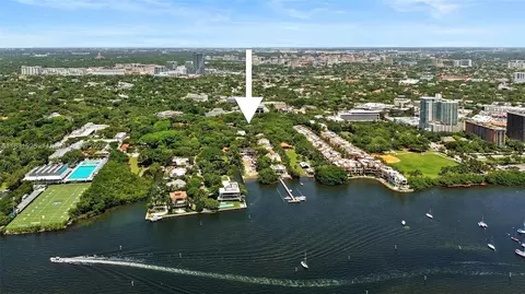 3196 Via Abitare Way #20, Miami, FL 33133