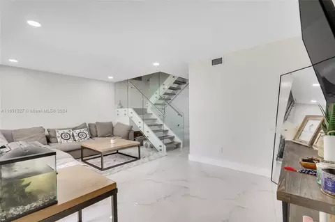 7707 SW 102nd Pl #7707, Miami, FL 33173