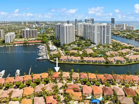 3733 NE 208th Ter, Aventura, FL 33180