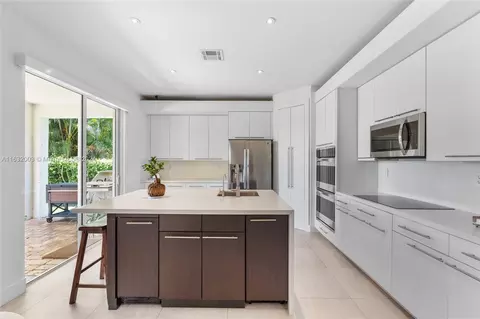 Undisclosed, Weston, FL 33332 photo 20