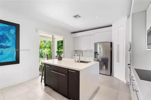 Undisclosed, Weston, FL 33332 photo 21
