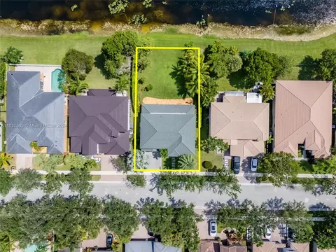 Undisclosed, Weston, FL 33332 photo 2