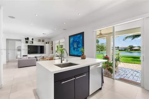 Undisclosed, Weston, FL 33332 photo 27