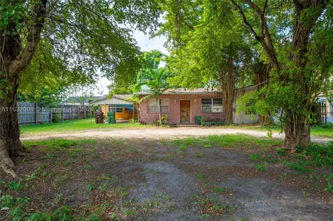 511 W 16th St, Hialeah, FL 33010 photo 1
