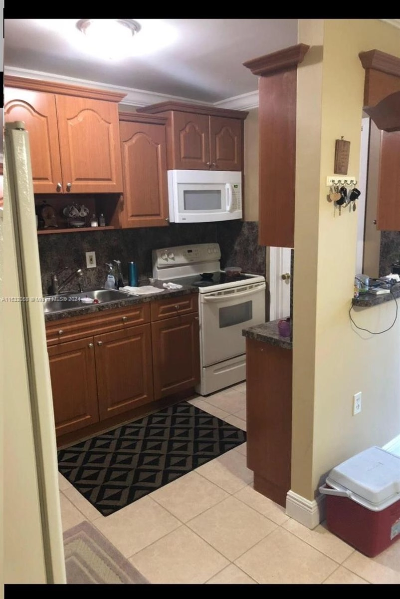 10370 SW 220th St Unit 114  