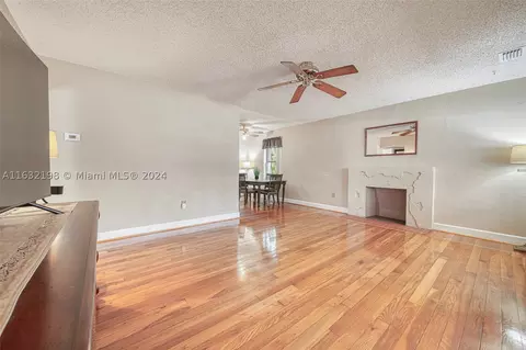 632 South Dr, Miami Springs, FL 33166
