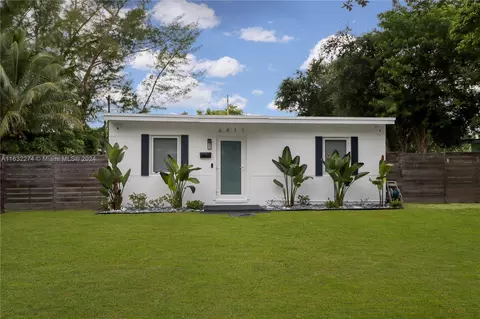 6411 SW 62nd Ct, South Miami, FL 33143