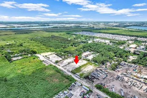 162 St, Hialeah, FL 33018 photo 37