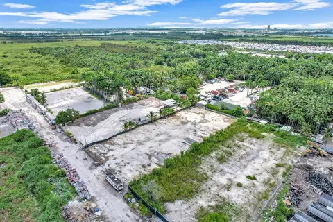 162 St, Hialeah, FL 33018 photo 2