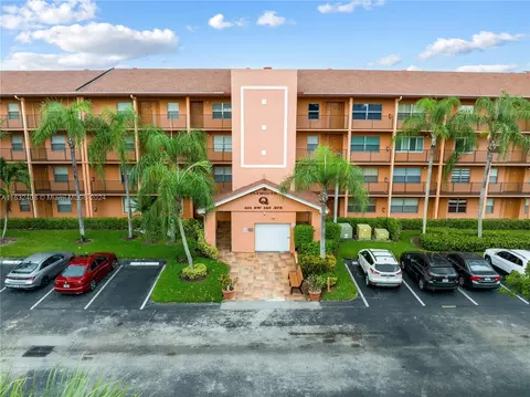 601 SW 142nd Ave #201Q, Pembroke Pines, FL 33027