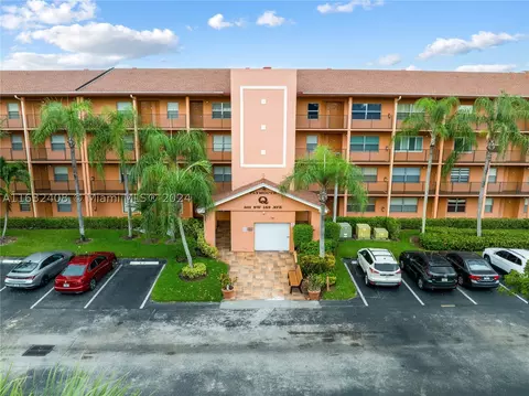 601 SW 142nd Ave #201Q, Pembroke Pines, FL 33027