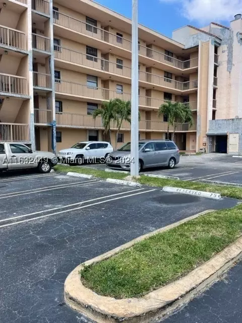 10145 NW 9th St Cir #7-502, Miami, FL 33172