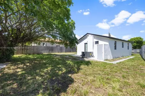 237 NW 7th Ave, Dania Beach, FL 33004 photo 6