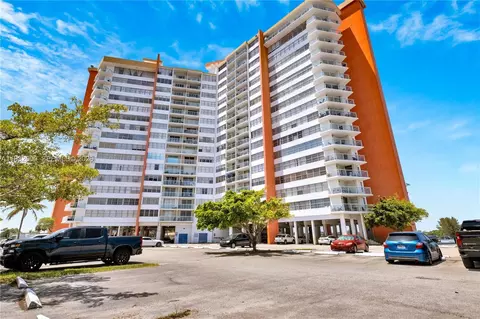 1351 NE Miami Gardens Dr #722E, Miami, FL 33179