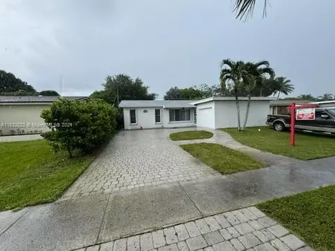 11610 NW 29th St, Sunrise, FL 33323