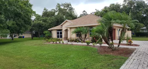 1003 SE 11th St, Okeechobee, FL 34974