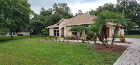 1003 SE 11th St, Okeechobee, FL 34974