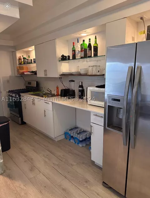 525 Meridian Ave #406, Miami Beach, FL 33139