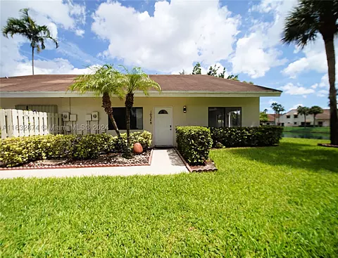 10248 NW 33rd Pl, Sunrise, FL 33351