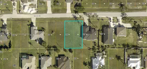 2718 NW 4th Ter, Cape Coral, FL 33993