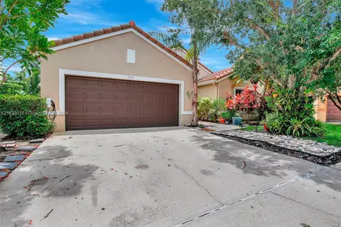 340 Cambridge Dr, Weston, FL 33326