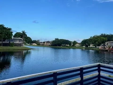 10453 SW 78th St, Miami, FL 33173