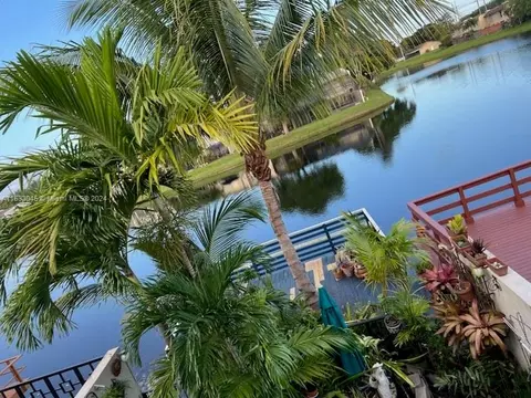 10453 SW 78th St, Miami, FL 33173