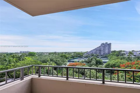 201 Crandon Blvd #506, Key Biscayne, FL 33149
