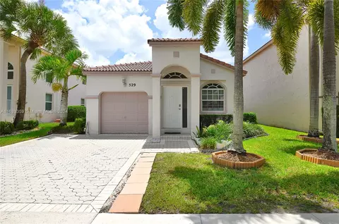 529 NW 157th Ave, Pembroke Pines, FL 33028