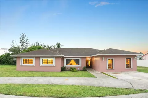 15675 NW 39th Pl, Miami Gardens, FL 33054