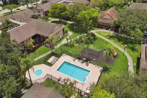 11269 SW 88th St #108J, Miami, FL 33176