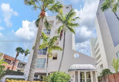 1140 101st St #202-B, Bay Harbor Islands, FL 33154