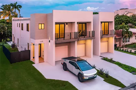 1120 NE 10th Ave, Fort Lauderdale, FL 33304