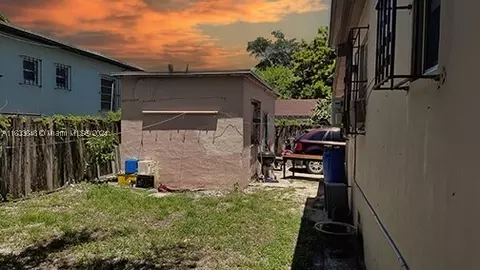 3 NE 70th St, Miami, FL 33138