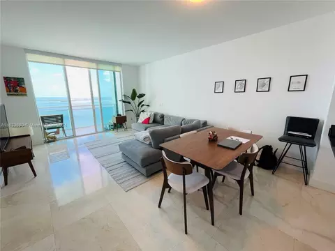 951 Brickell Ave #3302, Miami, FL 33131