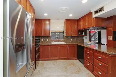 7810 SW 99th St #7810, Miami, FL 33156