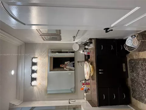 Bath - 251 E 15th St, Hialeah, FL 33010 photo 2 of 3