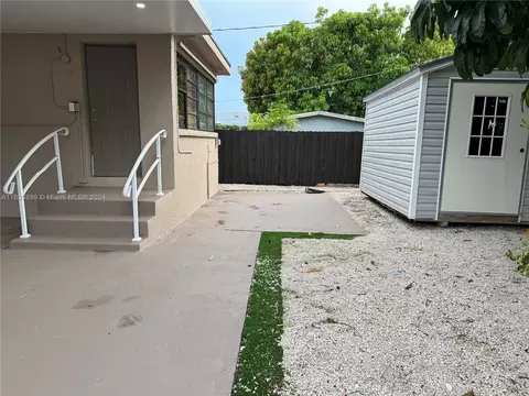 Exterior - 251 E 15th St, Hialeah, FL 33010 photo 4 of 10