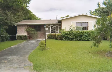 6621 SW 77th Ter, South Miami, FL 33143