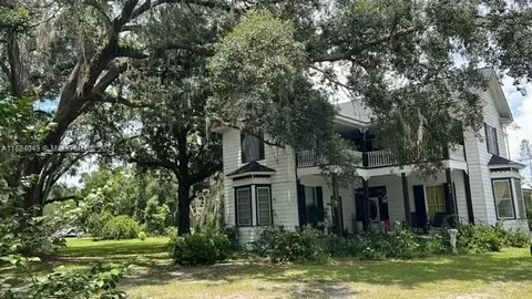 810 NW 6th Ave, Jasper, FL 32052 photo 1
