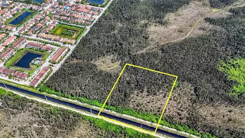 SW 42nd St, Miami, FL 33185
