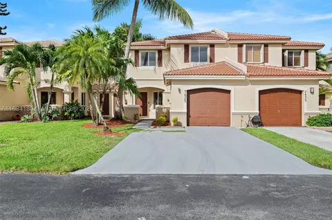 7425 SW 164th Ct, Miami, FL 33193