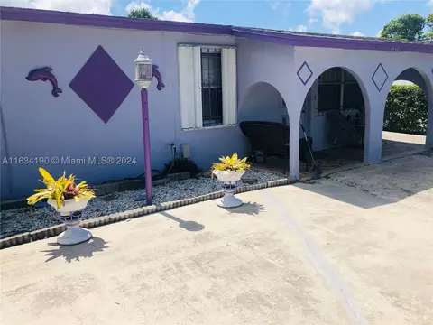 330 NW 6th Ave, Delray Beach, FL 33444