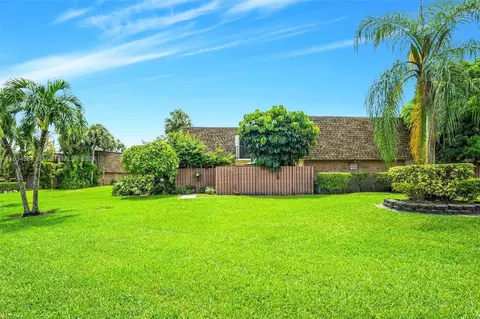 5550 NW 61st Pl, Tamarac, FL 33319