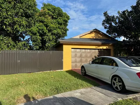 15647 SW 113th Pl, Miami, FL 33157