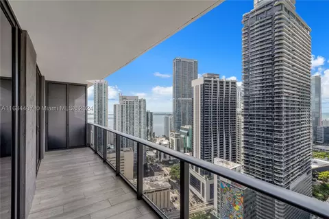 45 SW 9th St #3705, Miami, FL 33130